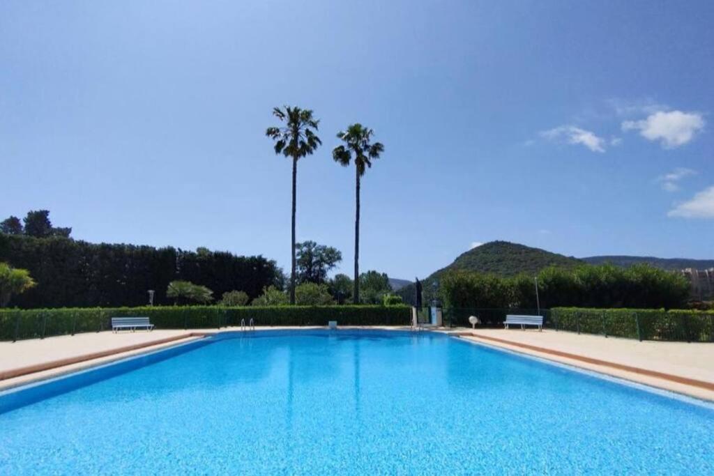 Ginkgo Studio - Piscine, Proche De La Mer, Golf, Wifi Mandelieu Esterno foto